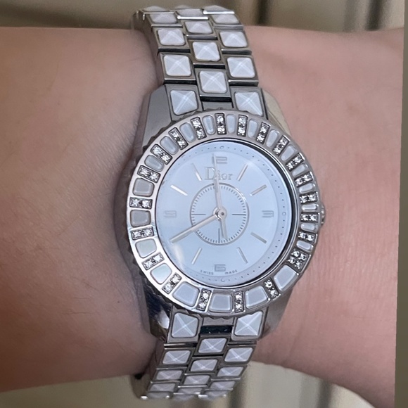 Dior - Picture 1 of 8